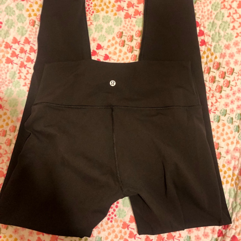 LuLulemon black leggings